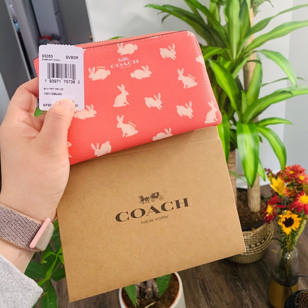 COACH BUNNY WRISTLET